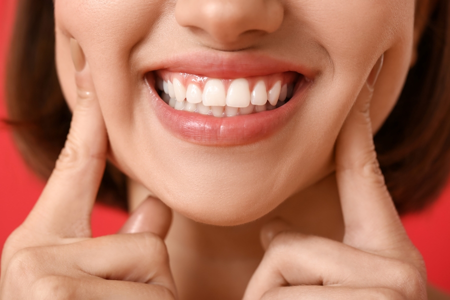 ¿Qué diferencia hay entre una limpieza dental y un raspado?